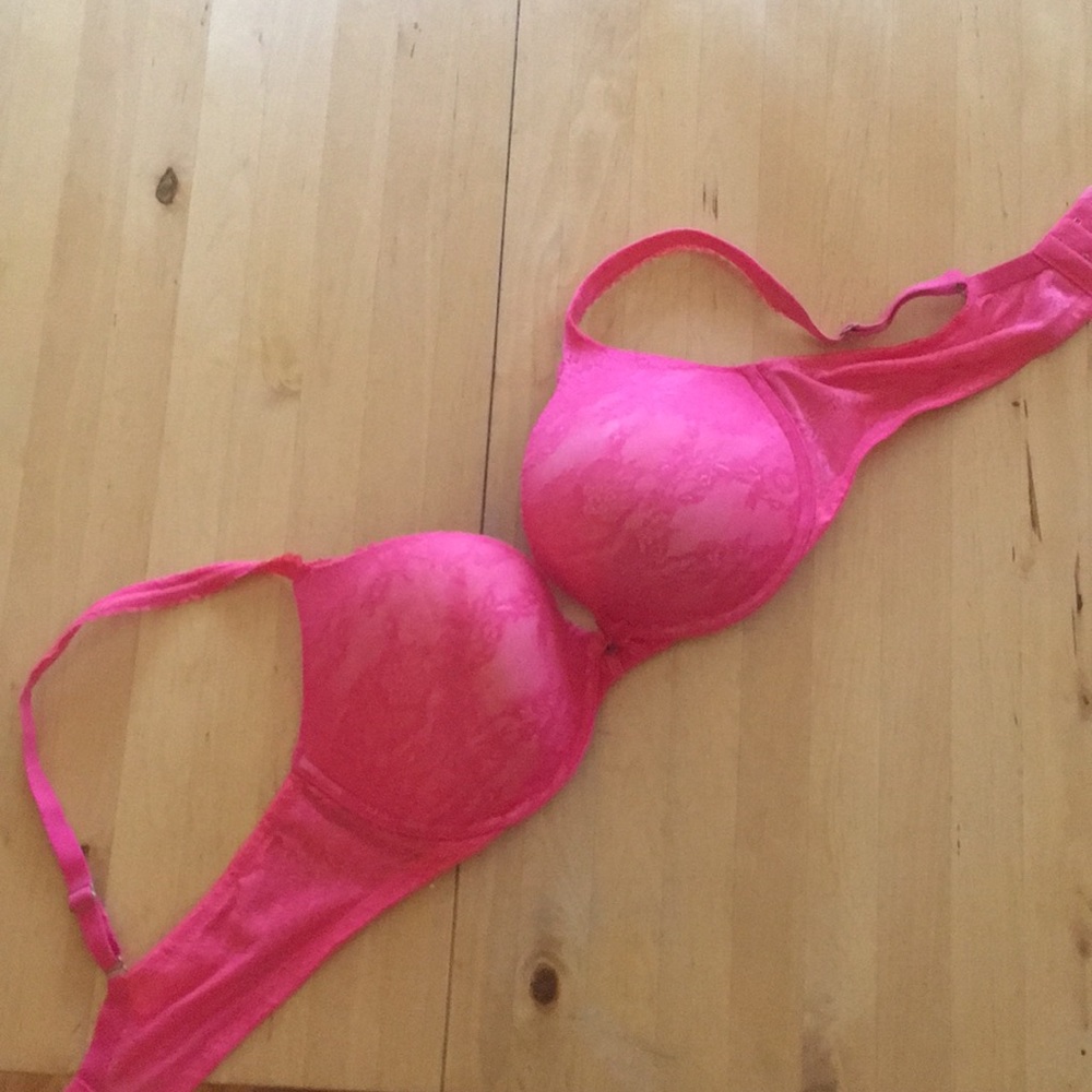 Victoria secret- Body by Victoria push up